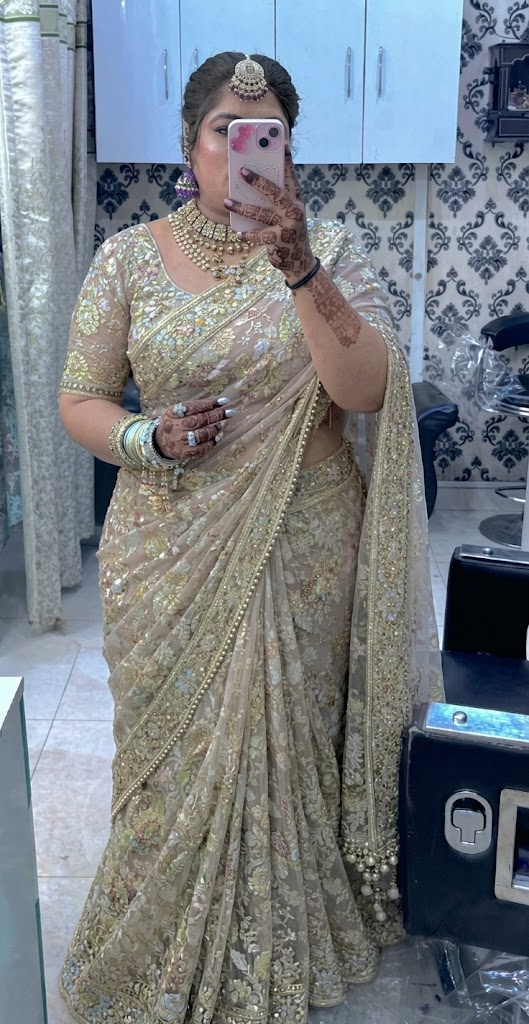 Elegant White Net Saree